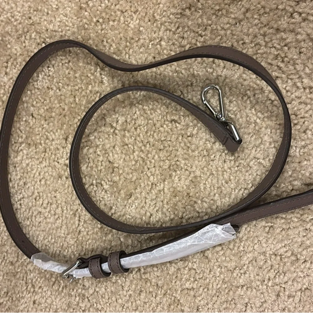 Authentic Michael Kors Handbag - Picture 9 of 9